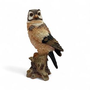Realistic‎ Brown Owl Bird Figurine